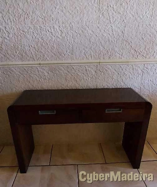 Consola - Marca 'Moveis Nairobi'