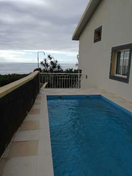 Construção E reparação de piscinas