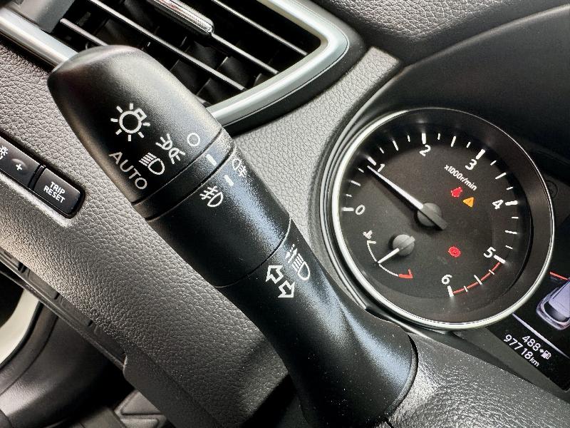 NISSAN QASHQAI N-Connecta 1.5 DCI 110cv Gasóleo