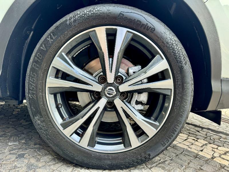 NISSAN QASHQAI N-Connecta 1.5 DCI 110cv Gasóleo