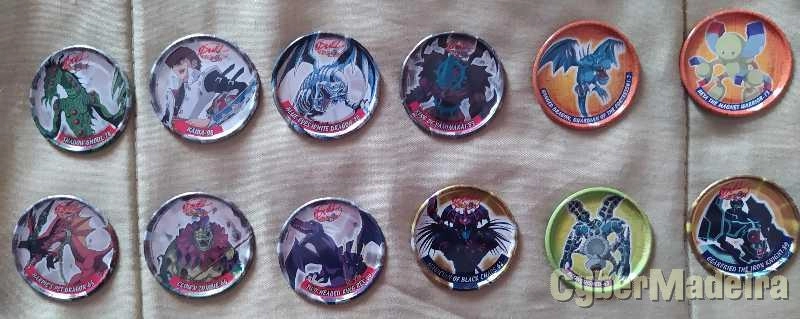 Duel tazos Yu-Gi-Oh e porta chaps 