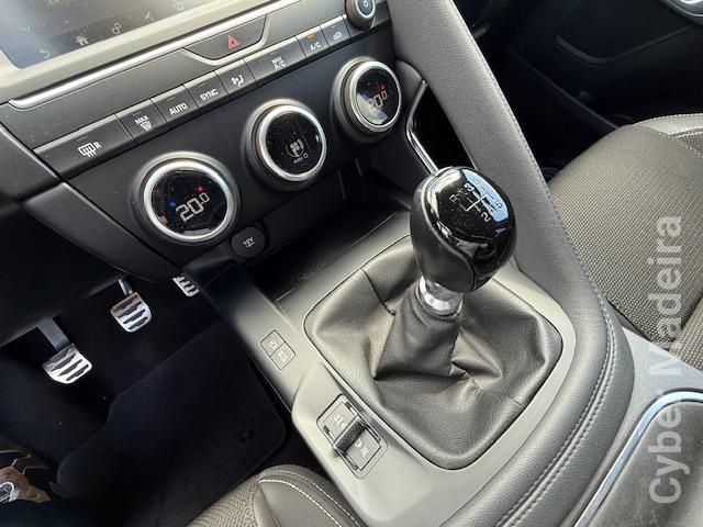 JAGUAR F-PACE E-PACE 2.0i4D R-DYNAMIC Gasóleo