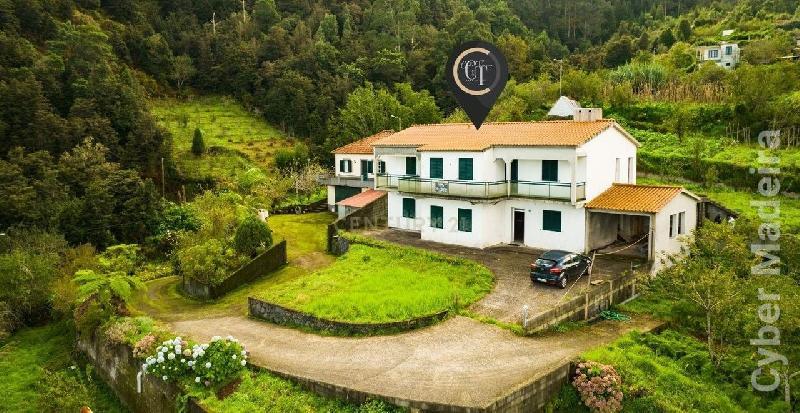 Moradia T5 para Venda São Roque do Faial, Fajã do Cedro Gordo