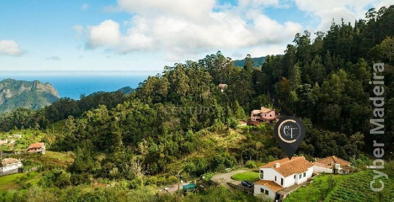 Moradia T5 para Venda São Roque do Faial, Fajã do Cedro Gordo