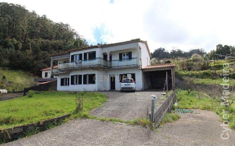 Moradia T5 para Venda São Roque do Faial, Fajã do Cedro Gordo