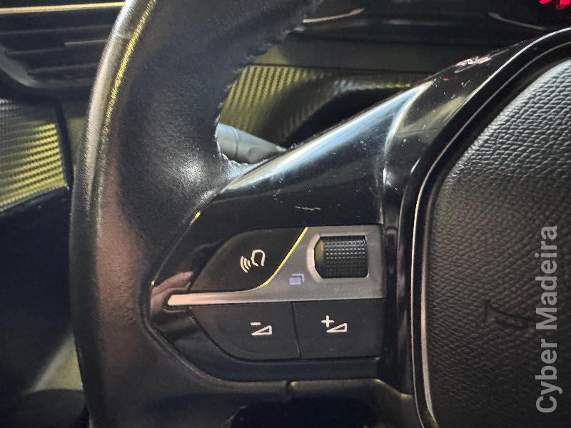 PEUGEOT 208 1.2 PURETECH ACTIVE Gasolina