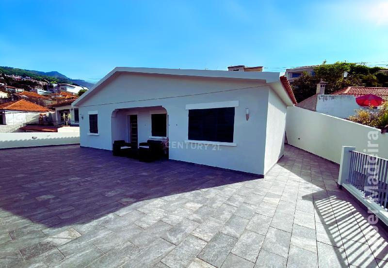 Moradia T3 para Venda São Roque, Penteada