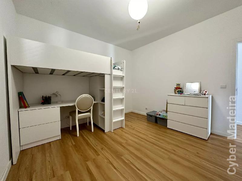 Moradia T3 para Venda São Roque, Penteada