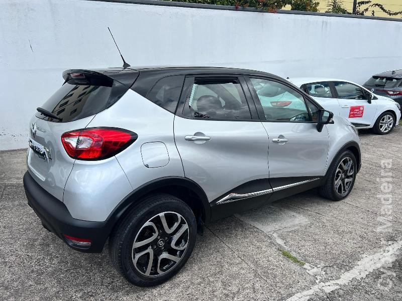 RENAULT CAPTUR 1.2 TCe 120 cv EDC - CAIXA AUTOMÁTICA Gasolina