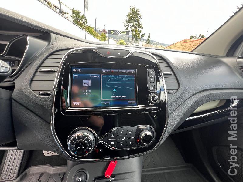 RENAULT CAPTUR 1.2 TCe 120 cv EDC - CAIXA AUTOMÁTICA Gasolina