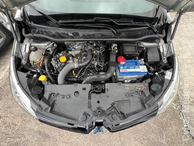 RENAULT CAPTUR 1.2 TCe 120 cv EDC - CAIXA AUTOMÁTICA Gasolina
