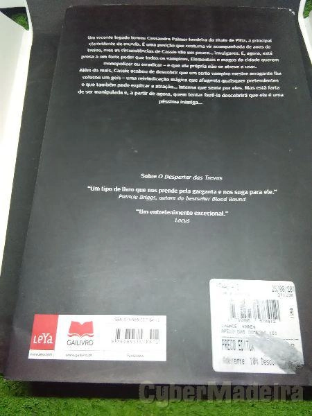 4-livros Novos, Apelo das Sombras,A cidade dos ossos,O protetor,