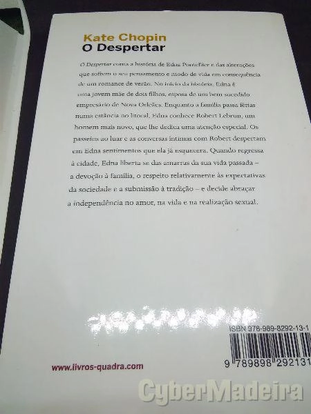 4-livros Novos, Obssesão,Beleza assassina,Intimo e perigoso, O despertar,A noite do teu aniversario,Doce Valentina