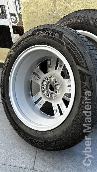 Pneus 4x HANKOOK Kinergy ST 215/65 R17 em bom estado 215 65 17"