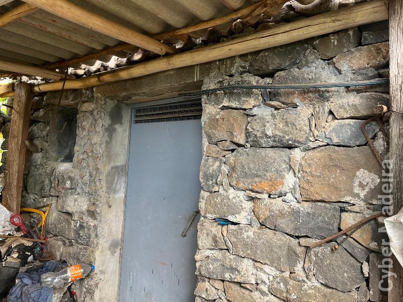 Terreno T0 para Venda Canhas, Centro