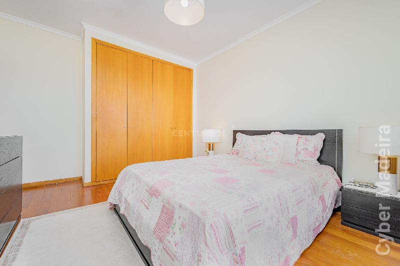 Moradia T3 para Venda Caniço, Centro