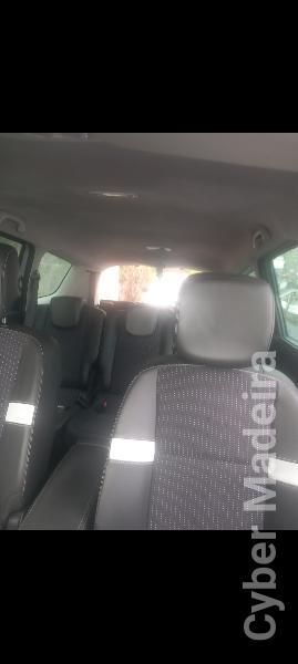 RENAULT SCENIC 7 lugares Gasóleo