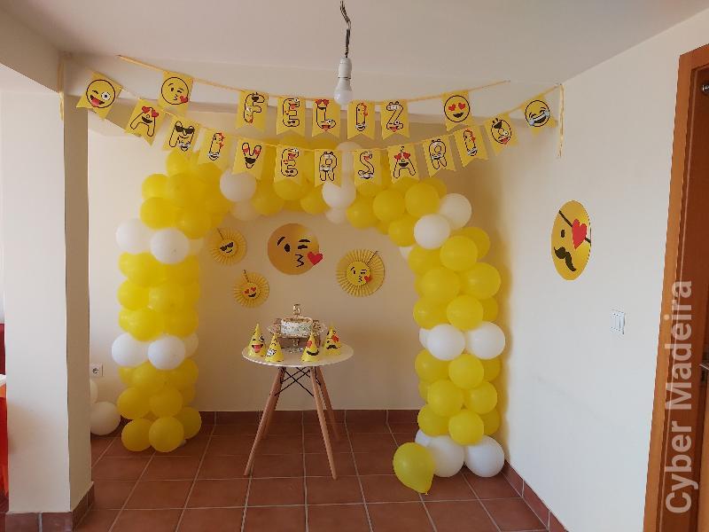 Acessórios/decoração  para aniversário tema Smiles