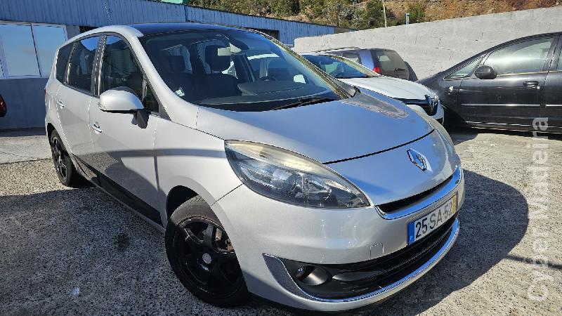 RENAULT SCENIC 1.5 DCI 7 LUGARES  Gasóleo