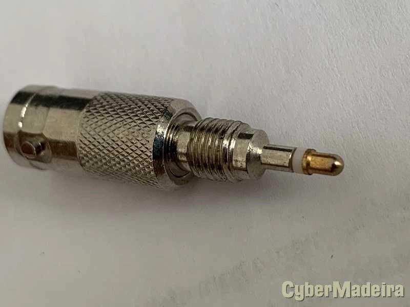 Ficha adaptadora BNC para rádios Motorola GP300 HT750 HT1250 GP68 EX600