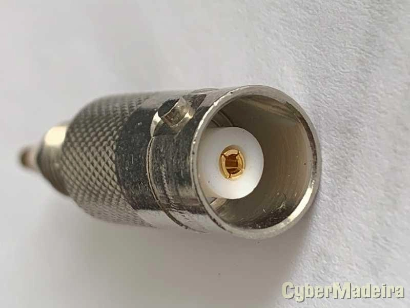 Ficha adaptadora BNC para rádios Motorola GP300 HT750 HT1250 GP68 EX600