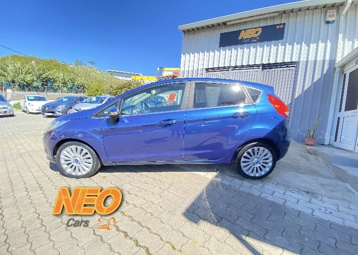 FORD FIESTA Titanium 1.4 TDCI Gasóleo