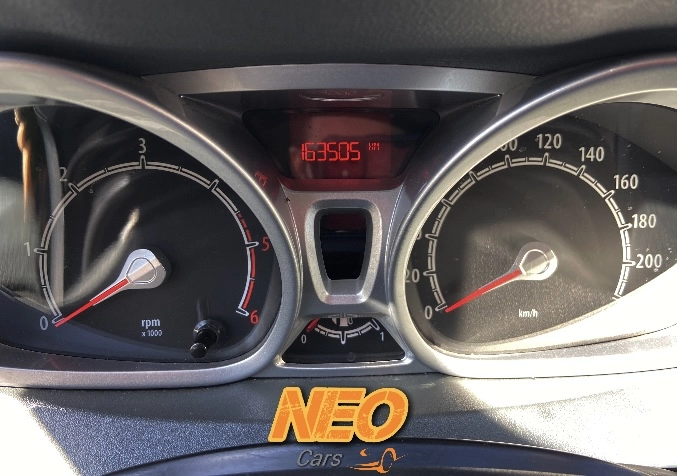 FORD FIESTA Titanium 1.4 TDCI Gasóleo
