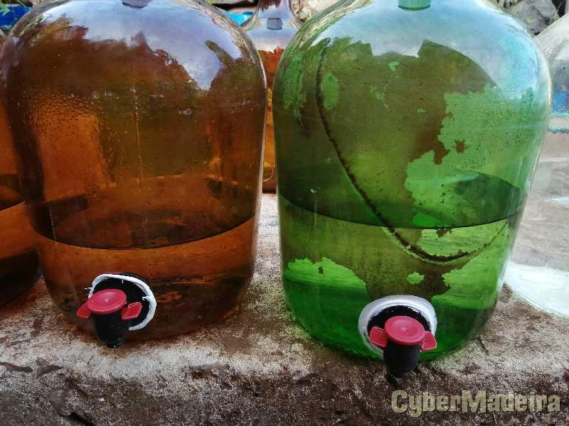 Garrafão com turneira