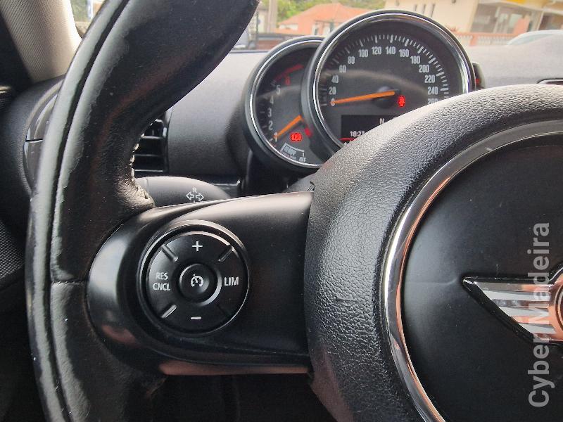 MINI MINI CLUBMAN ONE D 116CV Gasóleo