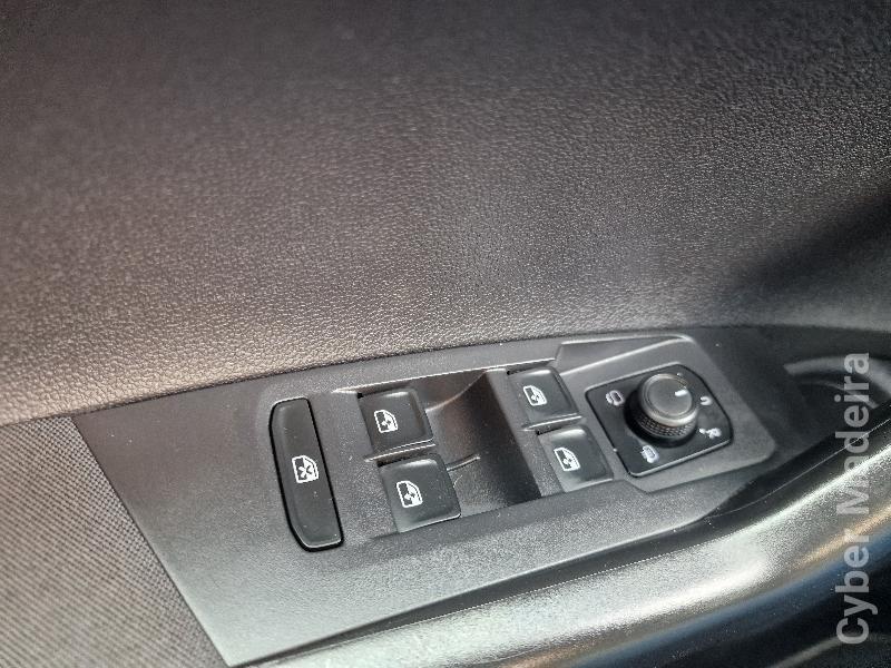 VOLKSWAGEN TAIGO 1.0 TSI LIFE Gasolina