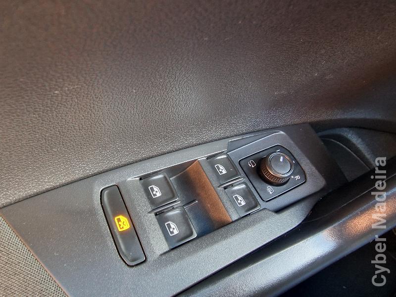 VOLKSWAGEN TAIGO 1.0 TSI LIFE Gasolina