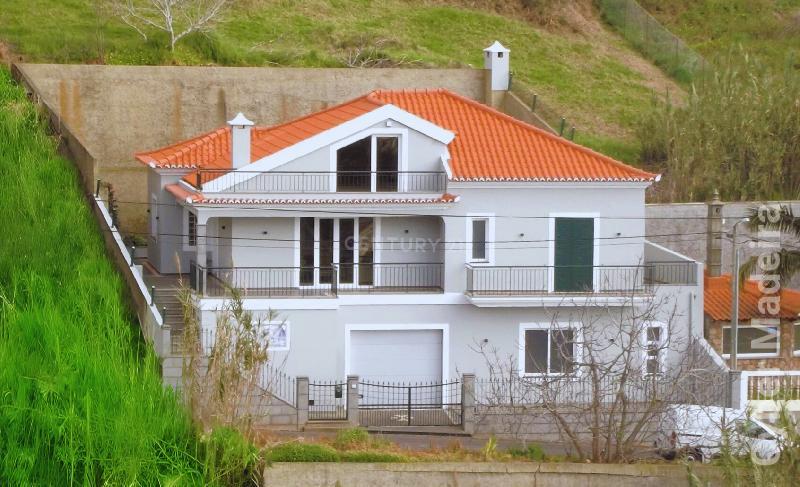 Moradia T3 para Venda Canhas, Igreja