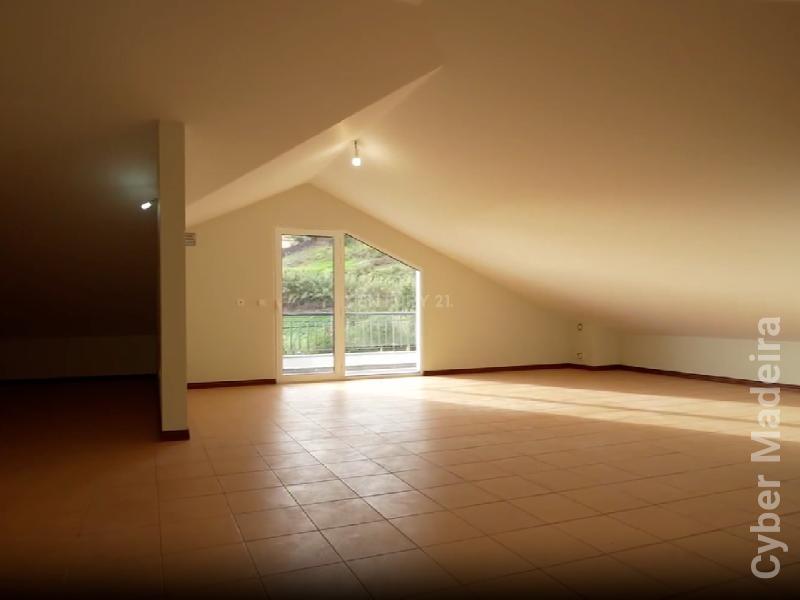 Moradia T3 para Venda Canhas, Igreja