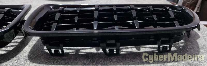 Grelha BMW F30/31 Diamond Preto