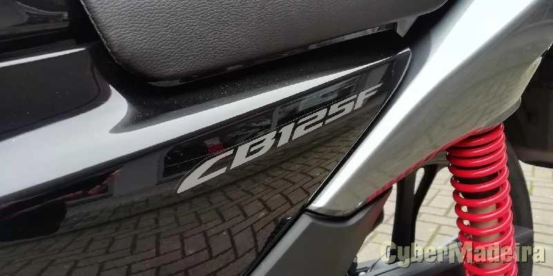 Honda 25 125 cc Sport, turismo