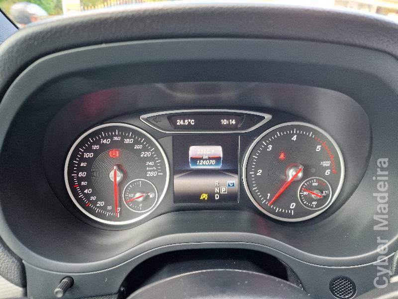 MERCEDES B B180d URBAN AUTOMÁTICO Gasóleo