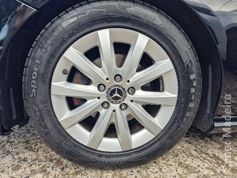 MERCEDES B B180d URBAN AUTOMÁTICO Gasóleo