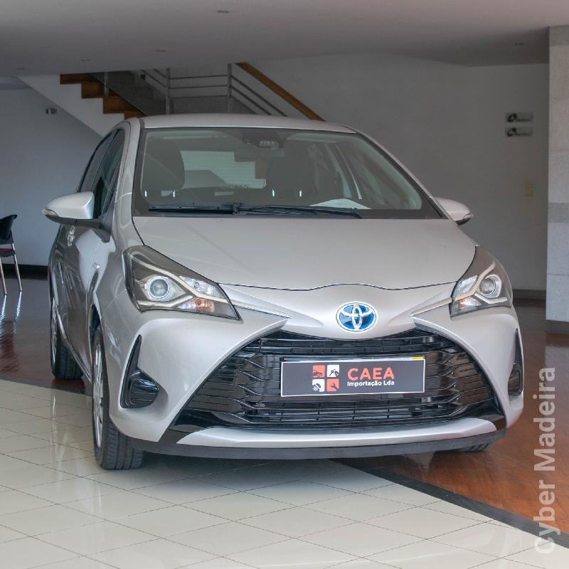 TOYOTA YARIS 1.5 Hibrido Gasolina