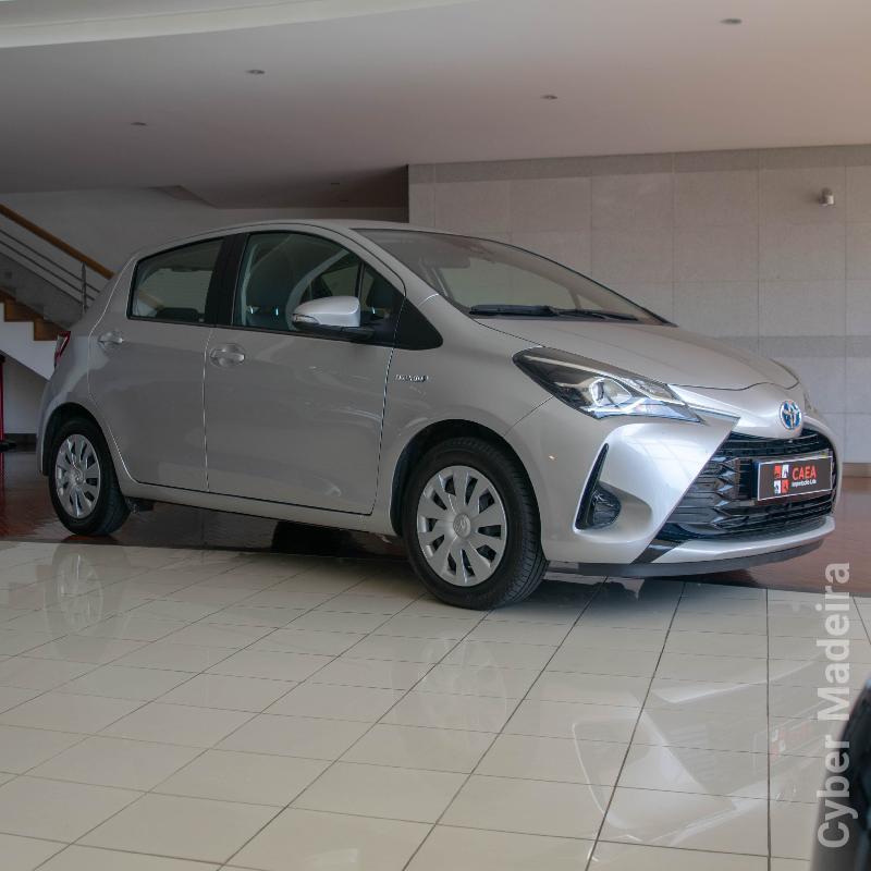 TOYOTA YARIS 1.5 Hibrido Gasolina