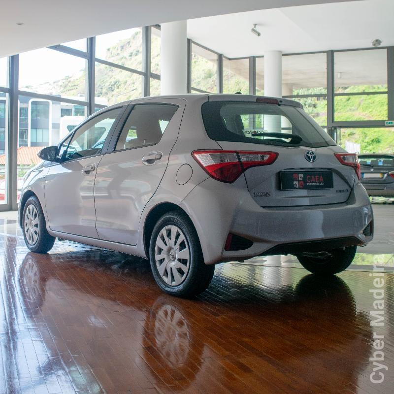 TOYOTA YARIS 1.5 Hibrido Gasolina