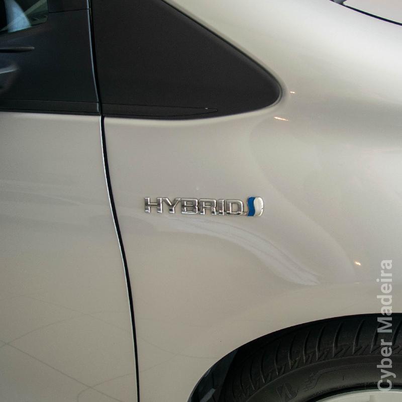 TOYOTA YARIS 1.5 Hibrido Gasolina