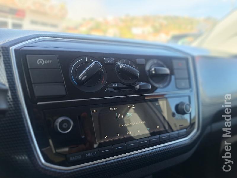 VOLKSWAGEN UP BLUEMOTION Gasolina