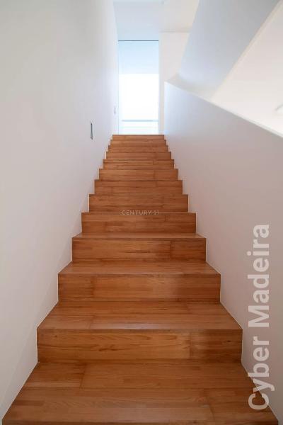 Moradia T4 para Venda São Martinho, Ajuda
