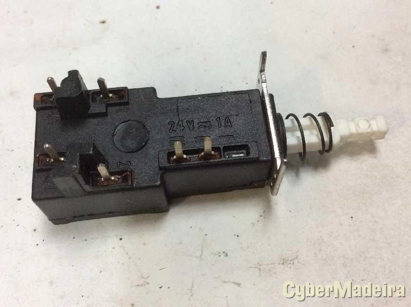Interruptor bipolar 4A 250VAC com contacto auxiliar