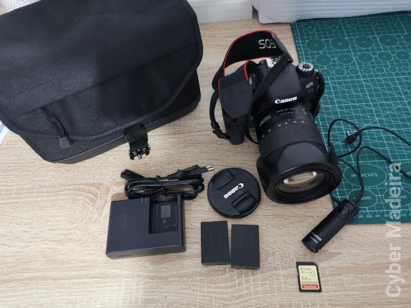 CANON EOS 77D 18-135 F3.5-5.6 IS USM Canon