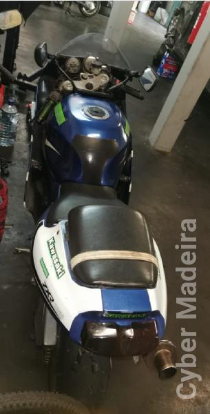 Kawazaki 32 1.000 cc Sport, turismo