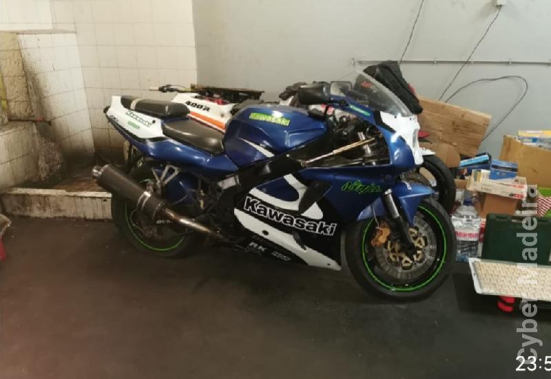 Kawazaki 32 1.000 cc Sport, turismo