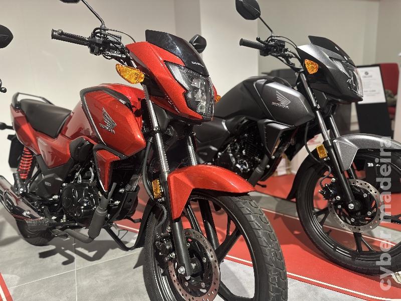 Honda CB 125 F 125 cc Sport, turismo