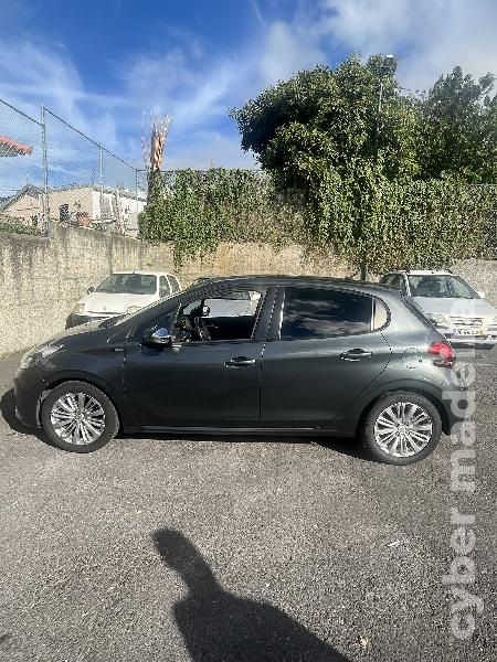 PEUGEOT 208 774 Gasóleo