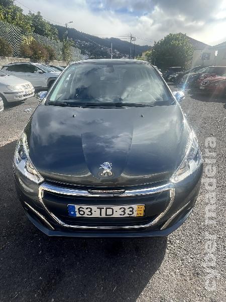 PEUGEOT 208 774 Gasóleo